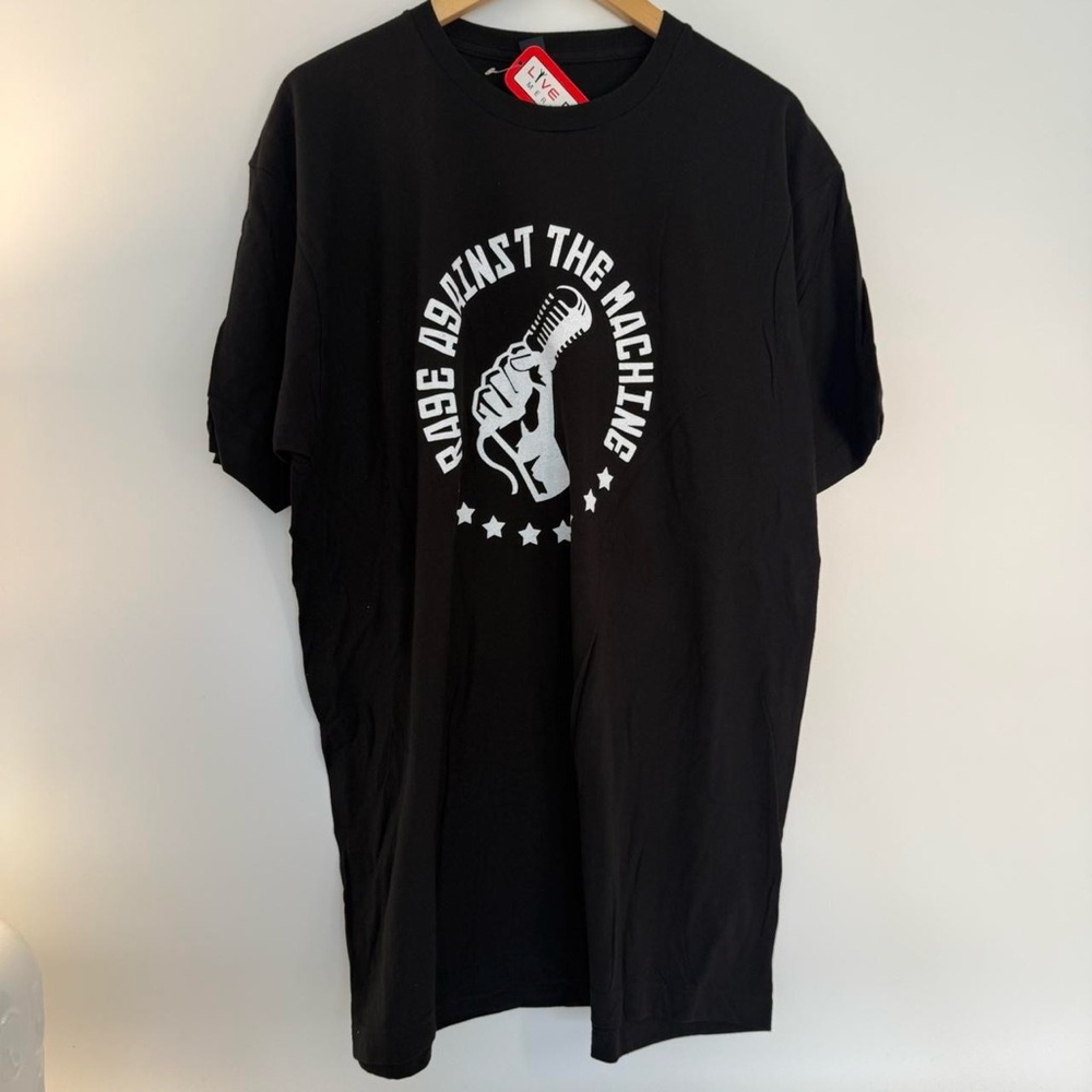 NWT RAGE AGAINST THE MACHINE MICROPHONE FIST T SHIRT XL